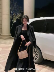 #GSNH 1517	Bị Cả Công Ty Cô Lập Ba Tháng, Đêm Tiệc Tất Niên Tôi Bước Lên Sân Khấu